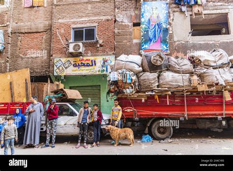cairo trash city|Manshiyat Naser .